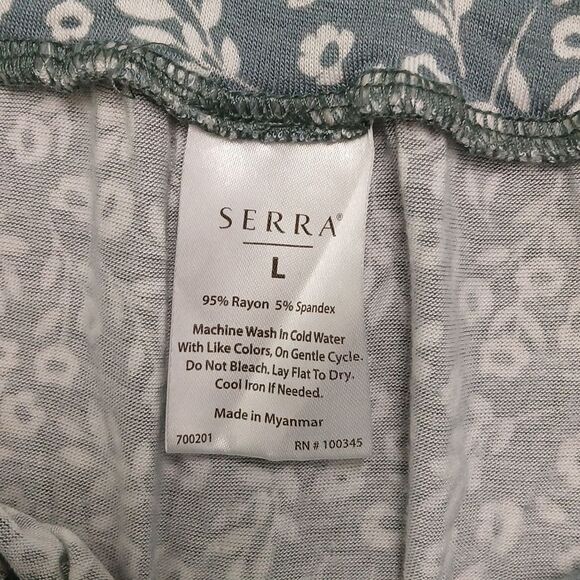 Serra sage green and white floral print pleated skirt Sz L - Picture 6 of 6